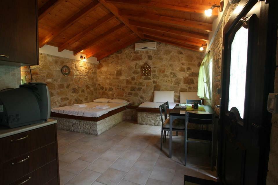 Villa Loulaki Magazia Paxi Arvanitakeika エクステリア 写真