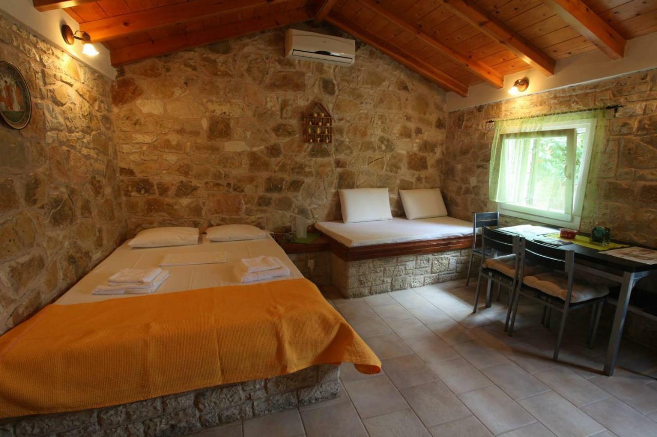 Villa Loulaki Magazia Paxi Arvanitakeika エクステリア 写真