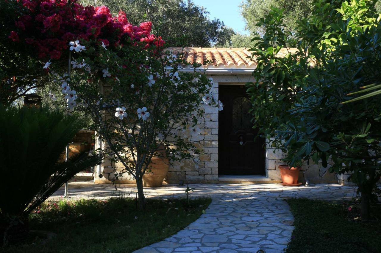 Villa Loulaki Magazia Paxi Arvanitakeika エクステリア 写真